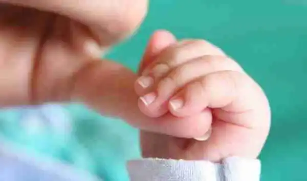 It’s Unsafe To Bathe Your Baby Before It’s 24 Hours Old – Study